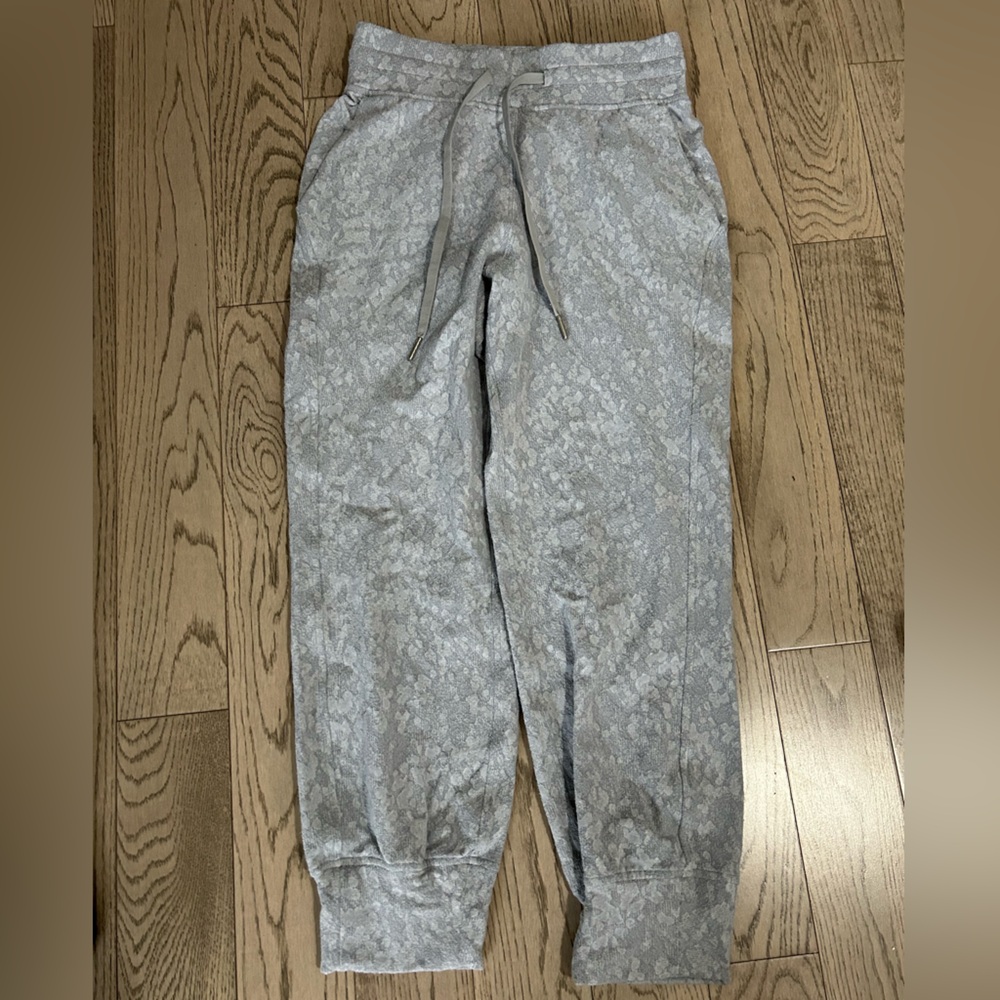 Ready to Rulu Patterned joggers